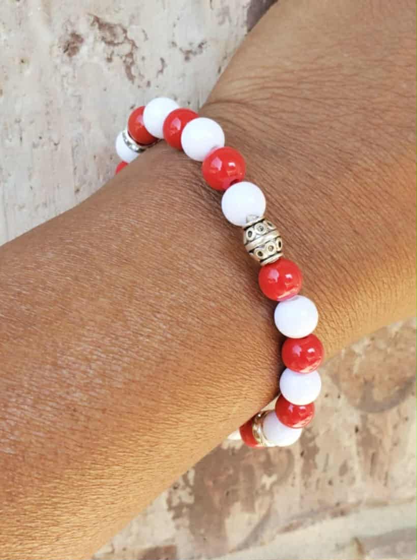 Red & White Alternating Bead Bracelet