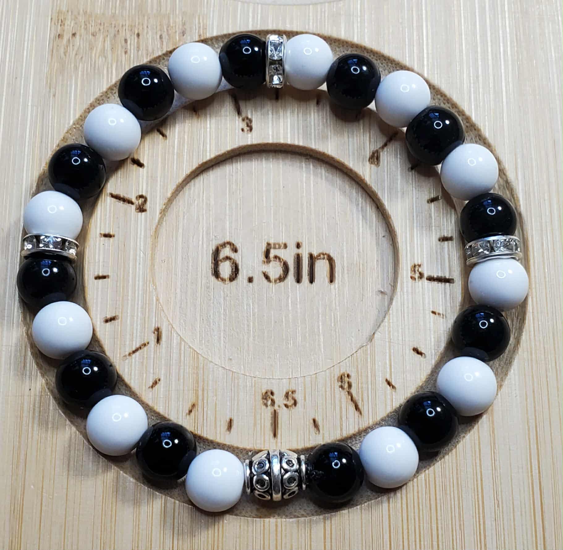 Black & White Alternating Bead Bracelet