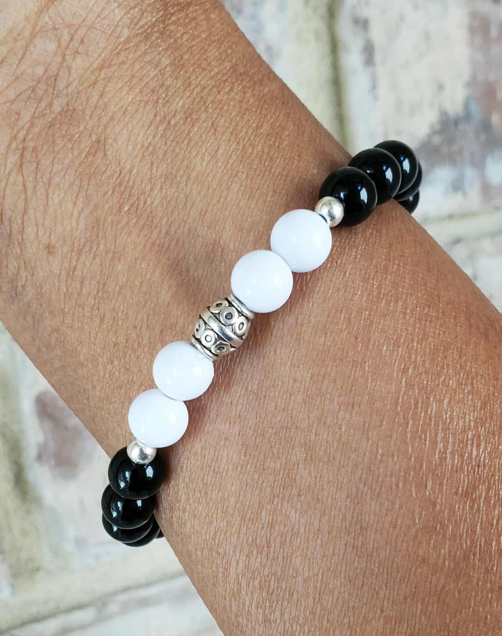 Black and White Lucky Starlight Bracelet – 6.5" (Ladies/Teen with Horseshoe Charm